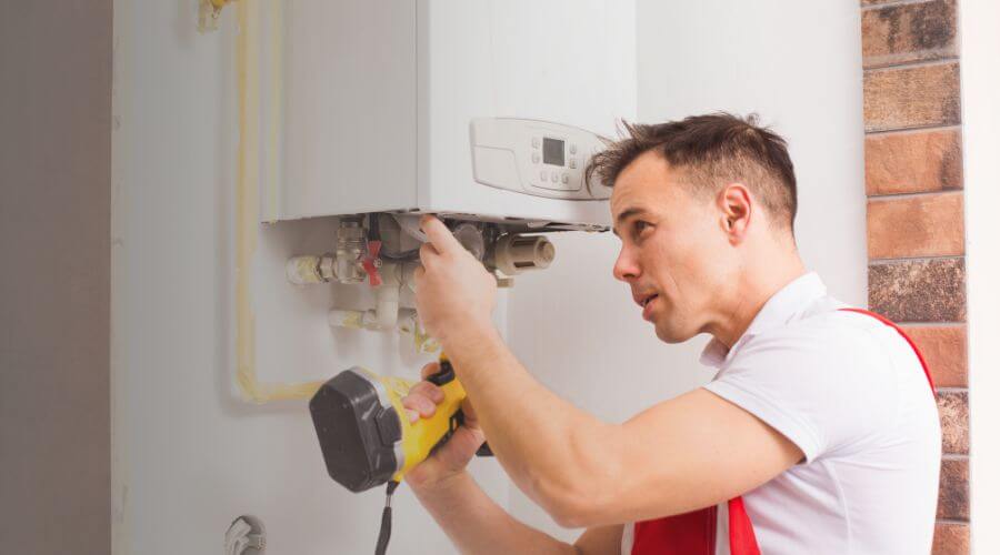 Local expert plumbing services in Delong, IN